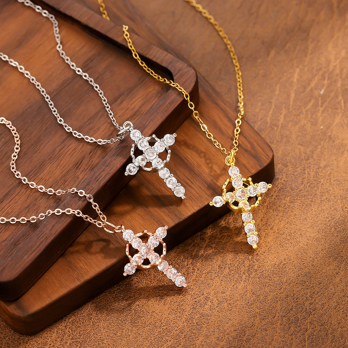 ✨ Crown Cross Necklace – Faith-Inspired Elegance for Everyday Grace ✝️
